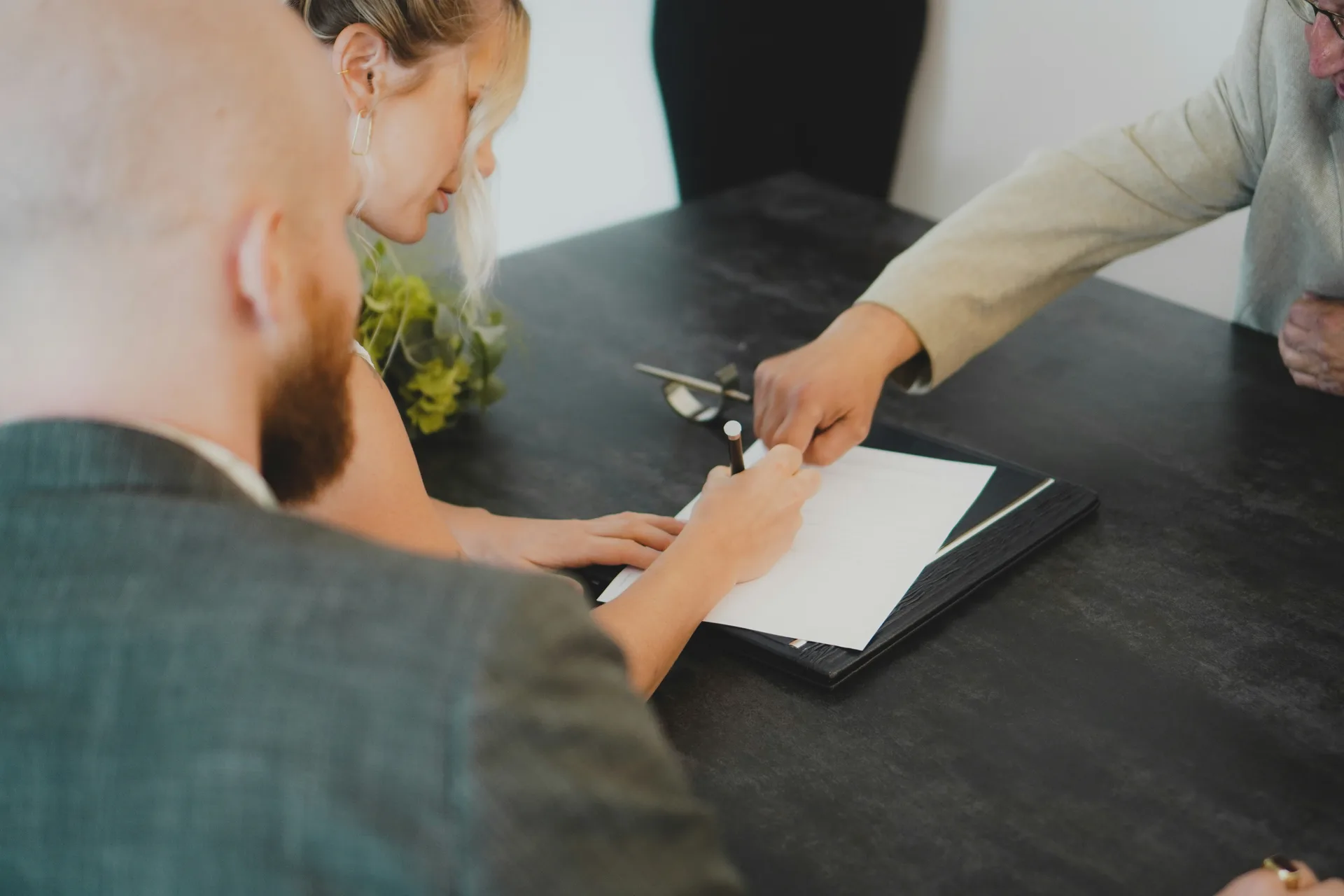 Extérieurs d'un bâtiment professionnel